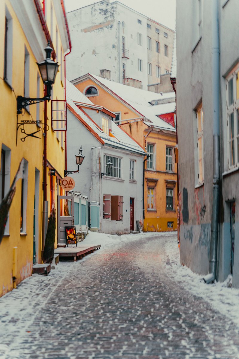 cjvisualz's tweet photo. Alright, I’ve been awol from twitter but we back, here’s an imagine from Tallin, Estonia 🇪🇪 enjoy! https://t.co/tYfue505eH