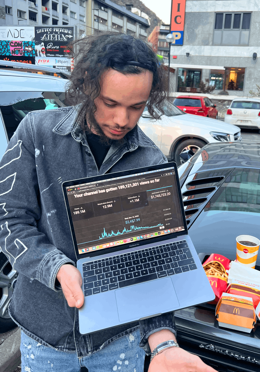 FacelessPrinter tweet media