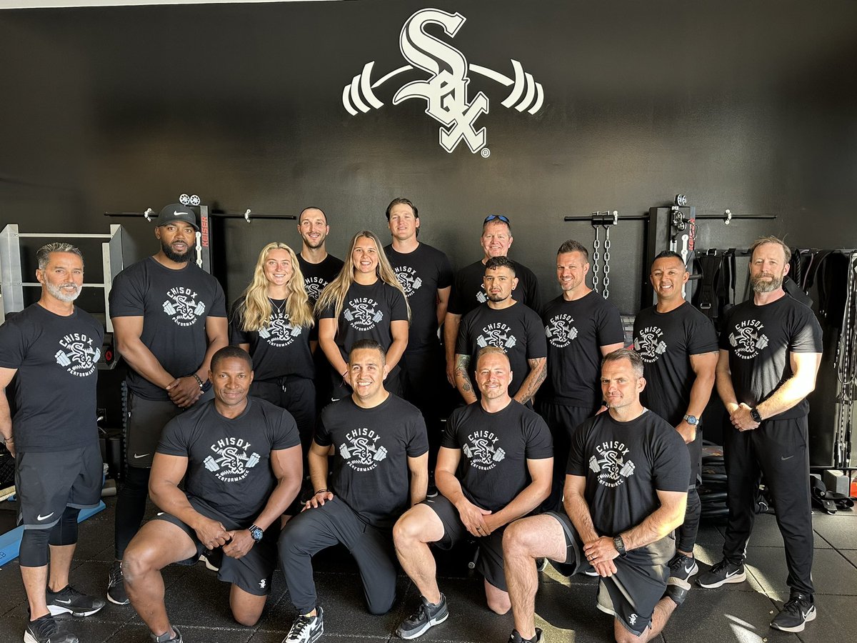 CoachSurge's tweet photo. 2023 Performance Squad
#ChiSox #Performance #ST2K23
#PontePaLoTuyo https://t.co/OaWfb51ZMx