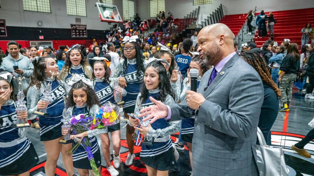 BenjieWimberly's tweet photo. Another great Taub Doby Cheer Competition last night at JFK! Each squad did a great job! Congrats to the overall winner Dr. Hani Awadallah School! #TaubDoby #PatRec #PPS https://t.co/sBBsINheEu