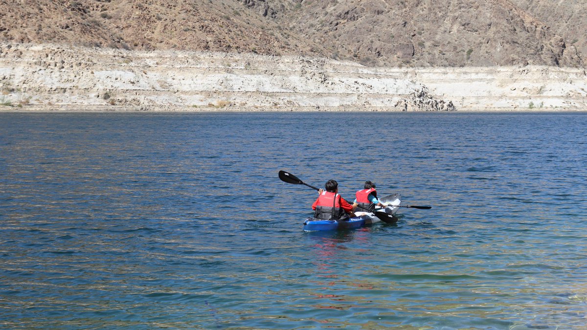 turismoadc's tweet photo. Esta semana, en el #díamundialdelagua, tuvimos una jornada especial de nuestro #tallerdekayak en el #EmbalseSantaJuana, en la cual además tuvimos la visita de Juan Pablo Queraltó junto al equipo del programa de televisión #Sabingo de #Chilevisión.
#AltodelCarmentodopordescubrir https://t.co/khrvFBAb26