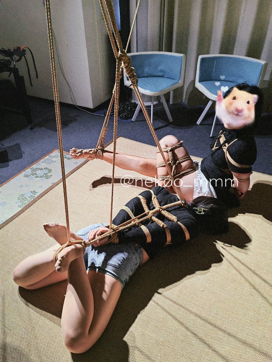 好耶！是最爱的紧缚！
ありがとう🤎
绳：@BagofSnacke