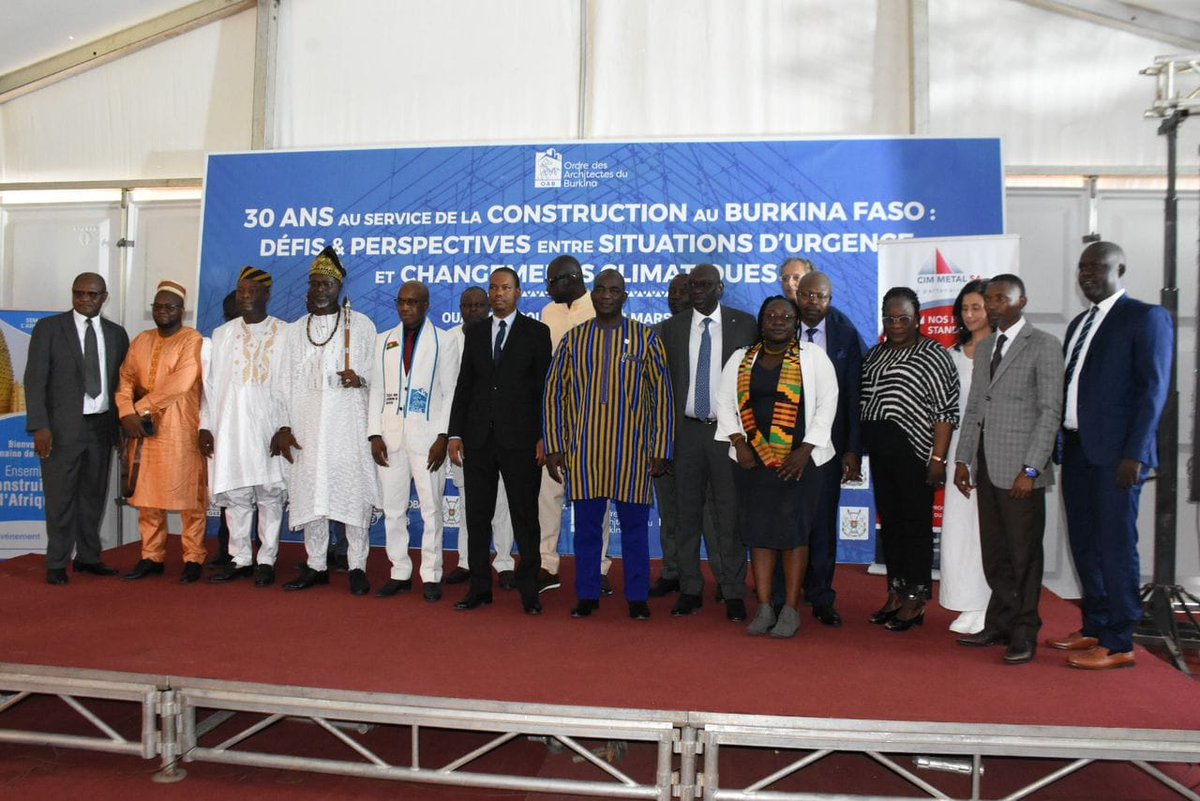MuhFaso's tweet photo. Semaine nationale de l'architecte: le ministre Mikaïlou SIDIBE lance la 6è édition - Ministère de l'Urbanisme et de… https://t.co/rOXSxOSJ59 https://t.co/u8n6cXqGsC