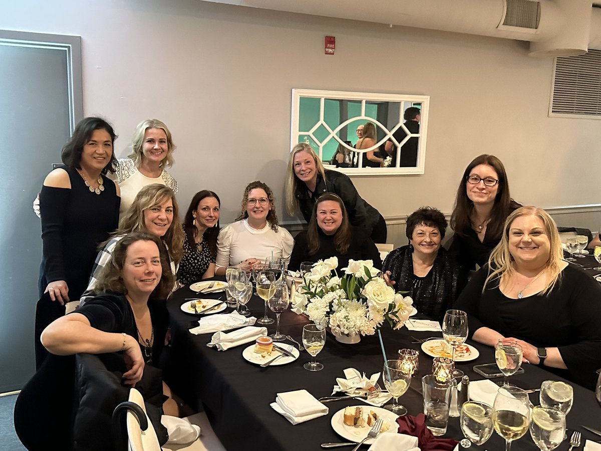 Emily Cuervo tweet media