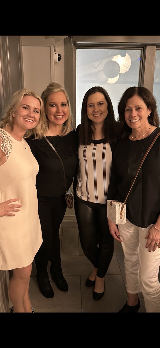 Emily Cuervo tweet media