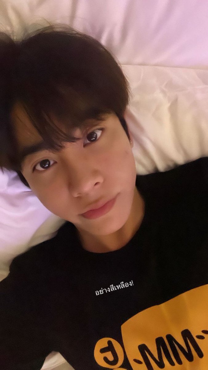 forthearthemix's tweet photo. he’s so boyfriend material NOT OKAY 😩😩

#EarthMix #เอิร์ทมิกซ์ #Mixxiw #GmmtvOuting2023 https://t.co/fEXovUqgwm
