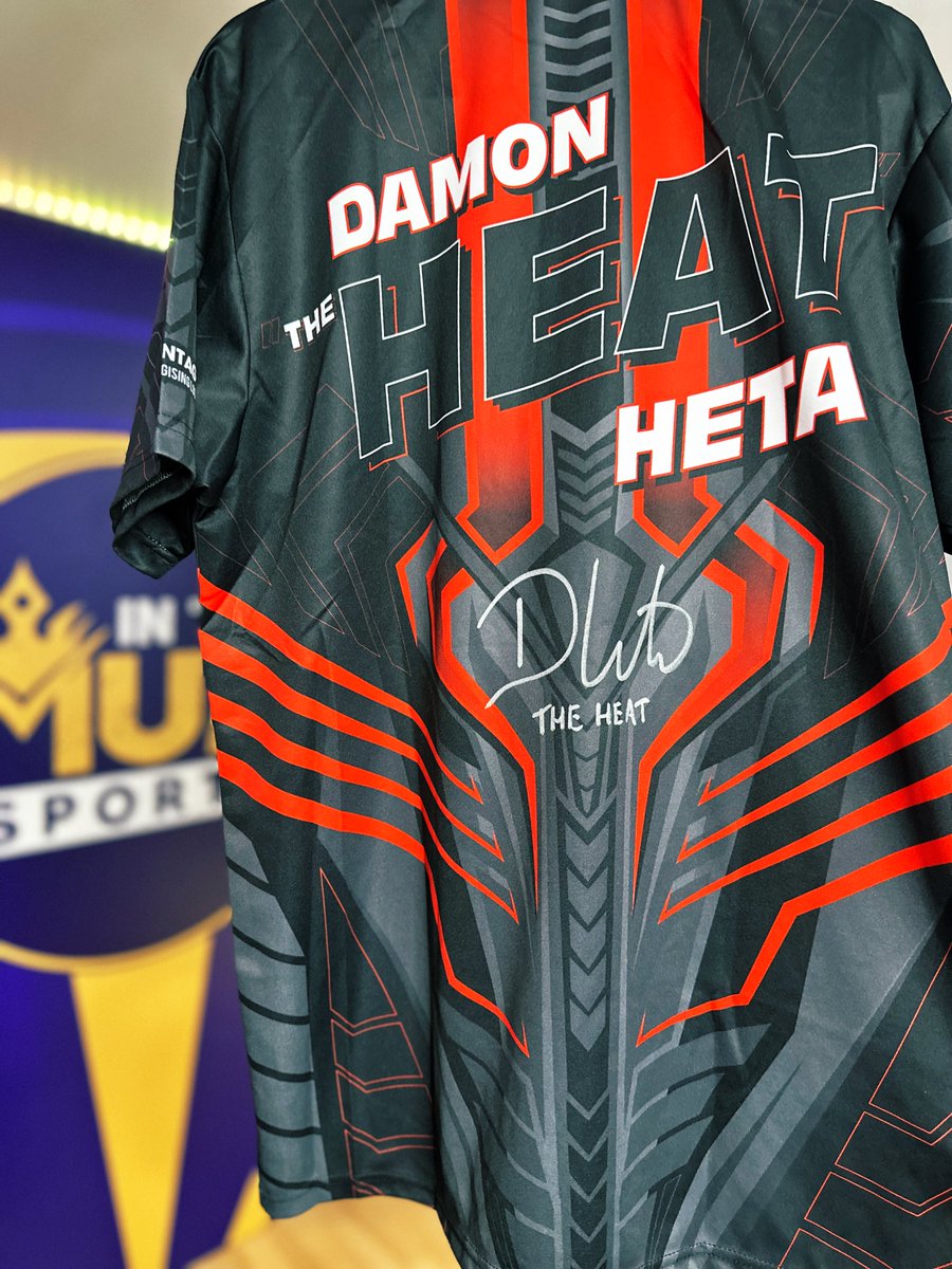 InTheMudSports's tweet photo. 🔥SIGNED SHIRT GIVEAWAY🔥 

If @DamonHeta180 wins the #ET2 tonight, I’ll giveaway this signed shirt of his 🙌

To Win👇
🎯 Follow @InTheMudSports here &amp; on Instagram!! 
🎯 Like &amp; RT

Instagram Link: https://t.co/oHvSUAuUCl

GOOD LUCK🤞 https://t.co/Xa7ZVTUs8o
