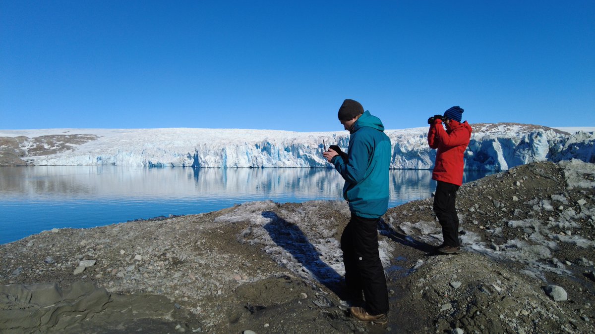 A very successful second day of measurements yesterday! We are watching the drone closely through a video link and binoculars while it is flying. Fingers crossed for tomorrow and even more data #GEUS <a href="/VILLUMFONDEN/">Villum Fonden</a>