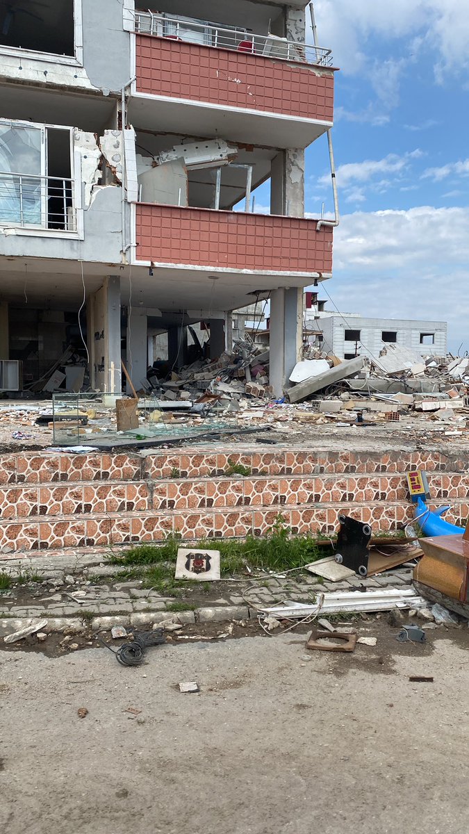 Beş para etmeyen ama 2-3 milyona sattığınız evlerinizi götünüze sokun… !