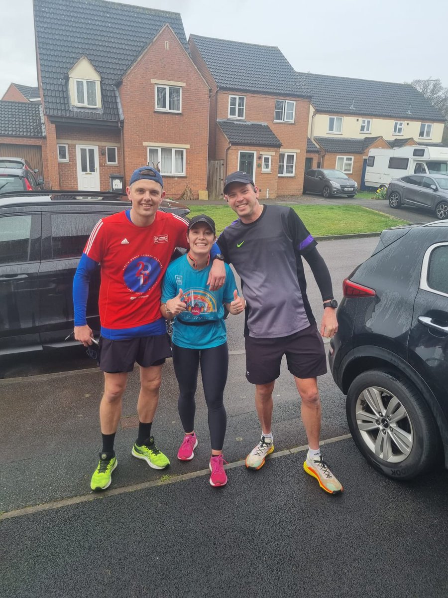 markcarter1986's tweet photo. 4x4x48 Challenge - runs 10 and 11

Sunday 08:00 shift with @kaycarter1986 and Rob 🙌🏼

12:00 with top chaps @deanmind and @mattwoodcock75 🏃🏻👏🏼

44 miles deep. 4 to go. Final push.

https://t.co/axXHnNyYOt https://t.co/VrL0TYwSxx