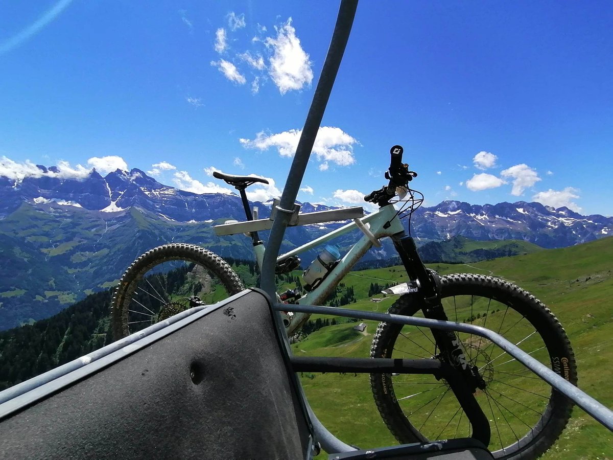 GetawayVans's tweet photo. #SummerSundays - we're sharing what we're looking forward to the most for Summer 23!

First up - the opening of the bike parks #Avoriaz, #LesGets, and #Morzine #BikeParks all open from 16th June, and we can't wait!

https://t.co/1ybW33CITi to get those summer #transfers booked. https://t.co/tCIHeS1Nbt