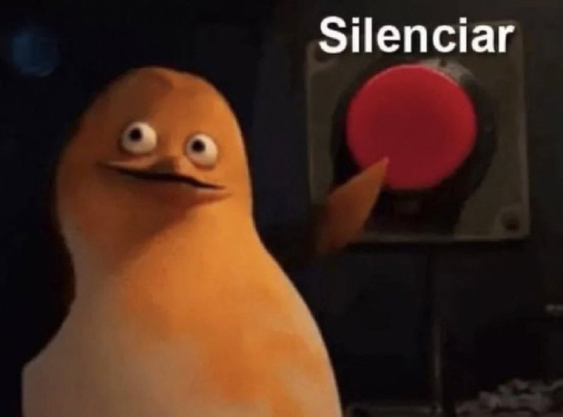 maarcoofdezz's tweet photo. *me agregan a un grupo de whatsapp*

yo: https://t.co/GG2ZPhQ3Lg
