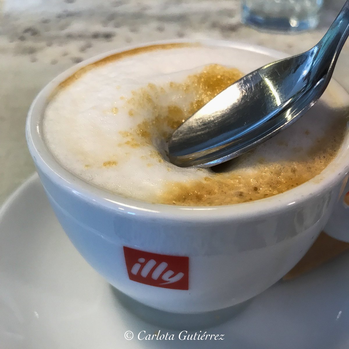 ¿Eres más de #cafe o #te ? Feliz #Domingo 😃 ¿Qué tal lleváis el #CambioDeHora ?

#LIVEHAPPilly #caffè #café #cafe #coffee #coffee_lover #Coffee #coffee_lover #caffeilly #illycaffe #illyArtCollection