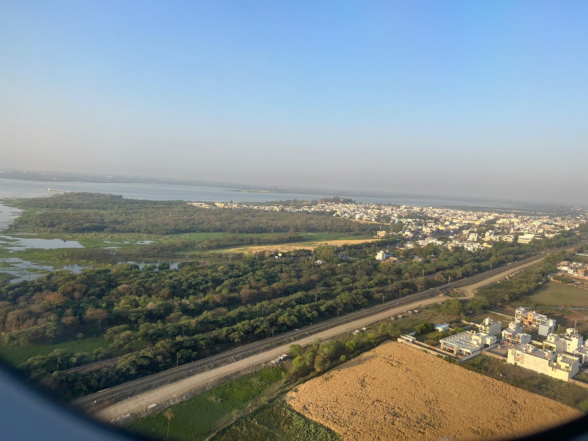 Gayatri_Pade's tweet photo. What a breathtaking view of city I live in - Bhopal :) https://t.co/UIiZmLycot