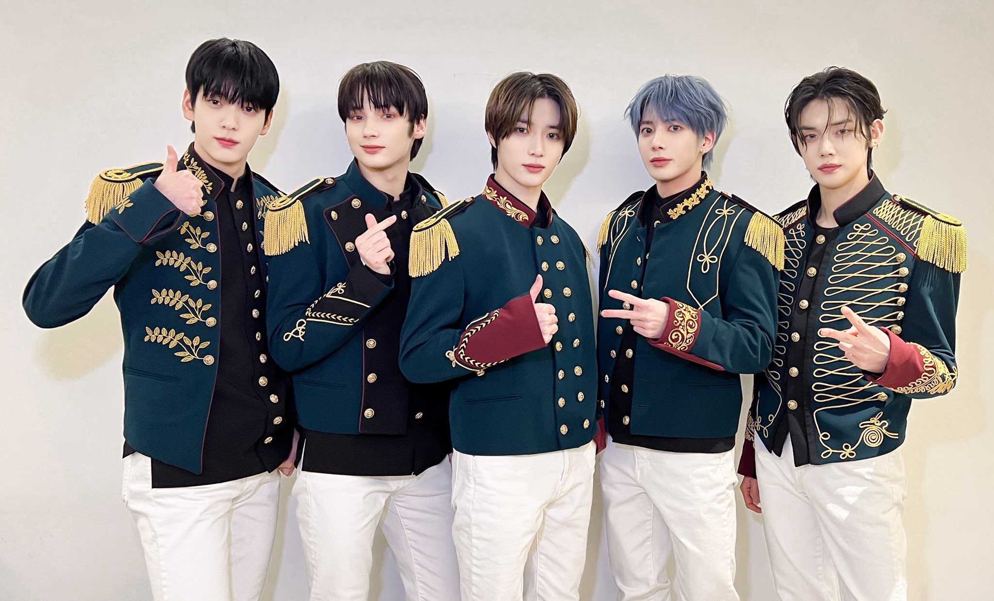 TXT SWEET MIRAGE フリース ジャケット 特典 トレカ 付 TXT SWEET MIRAGE フリース ジャケット 特典 トレカ 付