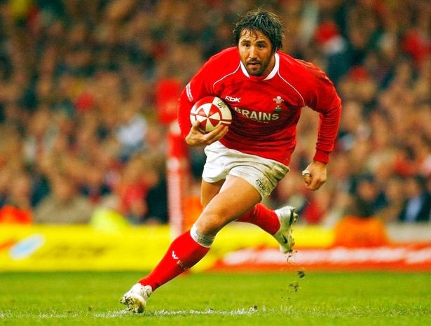 RnRRugby's tweet photo. Not so much “injuries” but if Gavin Henson or Jonah Lomu had been able to play without their health issues they would have been even more incredible https://t.co/yqNV8zC1Cm