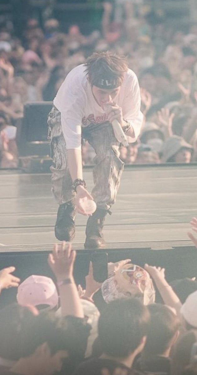 4_jackrin's tweet image. น่ารักมากกก น้องแจ๊คกี้ยื่นลูกบอลให้พี่หมวก zip หมึกใช่มั้ยย ส่งให้ถึงมือเลย🥹🤏🏻

Check by TRINITY

#SoundCheckwithTRINITY
#SoundCheck_TH
#TRINITY_TNT