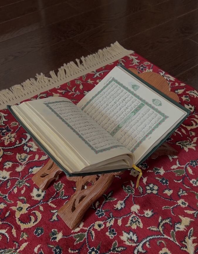 tsii07's tweet photo. "أن يكون شهرًا تُختتم به أحزاننا، و ثلاثين يومًا عامرة بالطمأنينة و الاِستجابة، يارب..". https://t.co/cCjjxOmeT0
