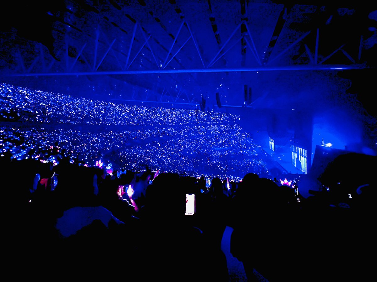 NEWSJENNlE's tweet photo. Thank you for making the blue ocean possible. All for JENNIE. https://t.co/CHdJLTiP6g