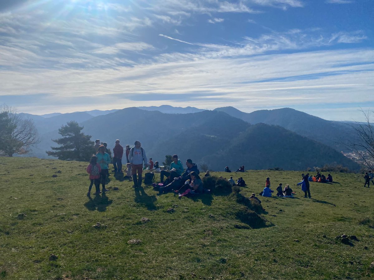 🥾XLIII Marxa de Regularitat Infantil @ampavedrunaripoll
2a marxa del calendari 2023 de marxes infantils de Ripoll. 

🚶🏻‍♀️🚶‍♂️🚶🏿‍♀️🚶🏾80 parelles inscrites, gaudint d'un matí caminant per Sant Roc, Can Torrents i tornant pel camí Ral. 

Gràcies a tots als que ho heu fet possible❗️