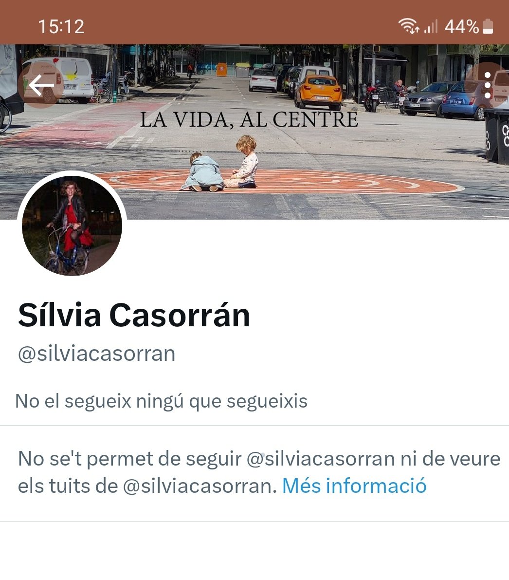 AccessibilitatB's tweet photo. Un càrrec públic ens ha bloquejat, @silviacasorran. Així és el tarannà de @bcn_ajuntament censura una gravació, es defensa amb mentides i paraules gruixudes, després bloqueja a un col·lectiu vulnerable enlloc d'escoltar-lo https://t.co/z8k97RkW6V