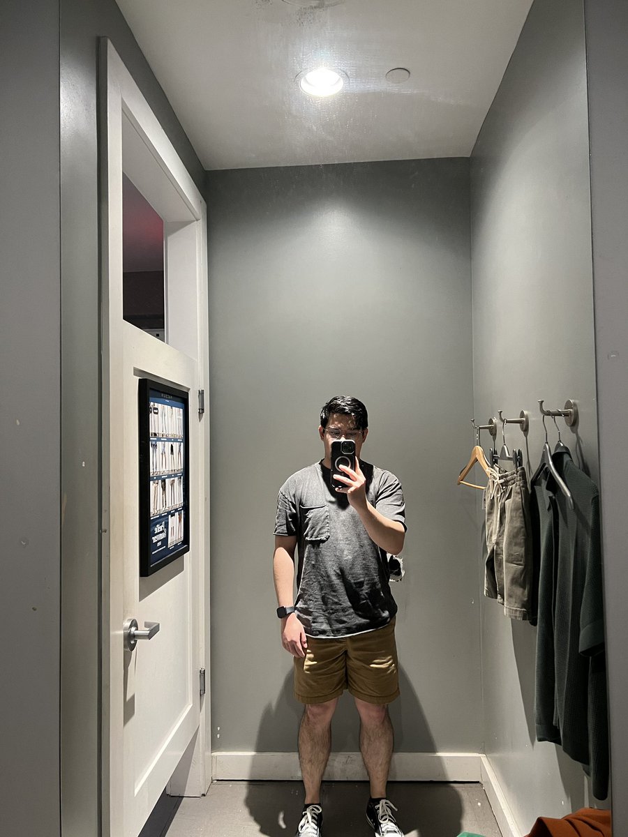 imJPete's tweet photo. Just me and the mirror 🪞 https://t.co/Mi6RQqldME