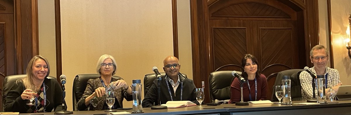 skathire's tweet photo. Exceptional @KeystoneSymp on Precision Genome Engineering last week

Speaks to value of *in-person interaction* to learn &amp; stimulate new ideas

Here with A. Kwilas, J. Doudna, N. Gomez-Ospina, &amp; @UrnovFyodor 

👏M. Porteus &amp; L. Sepp-Lorenzino for organizing https://t.co/1HNzeThjkY