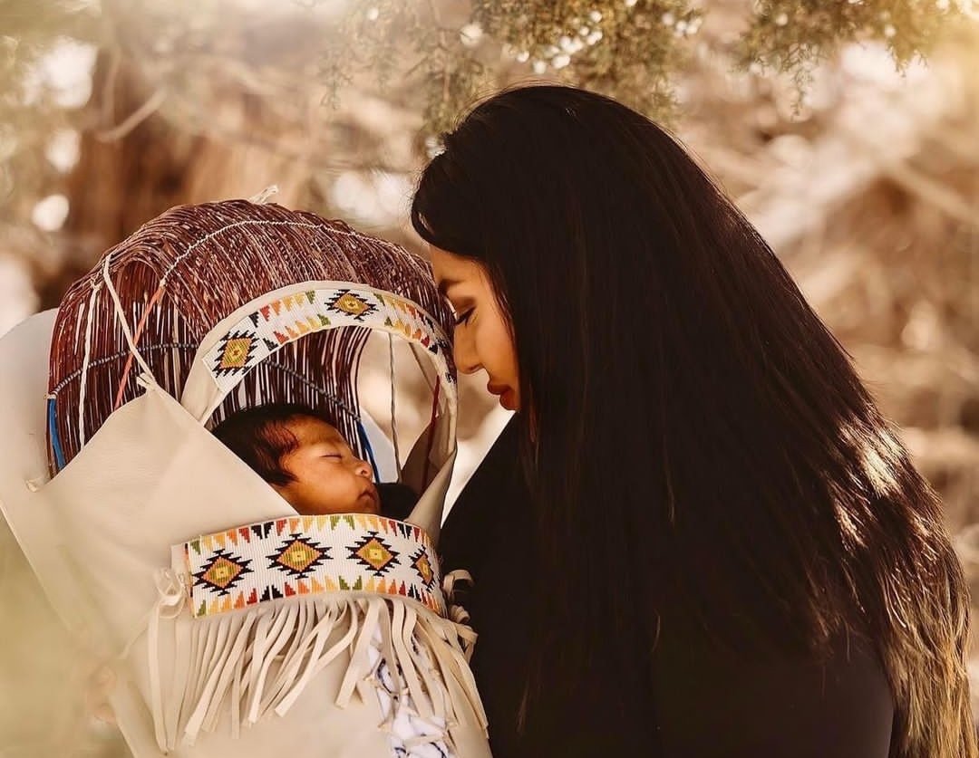 nativea_lovers's tweet photo. #NativeAmerican #NativeChief #nativegirls #nativehistory #nativeplants #powwowlife #nativeamericanstyle #nativebeauty #nativeheritage #nativeamericanhistory #nativeamericanculture #native #natives #indigenouswoman #nativeamericanprincess #nativeamericanwoman #indigenouspride https://t.co/tUP0vjUCl0
