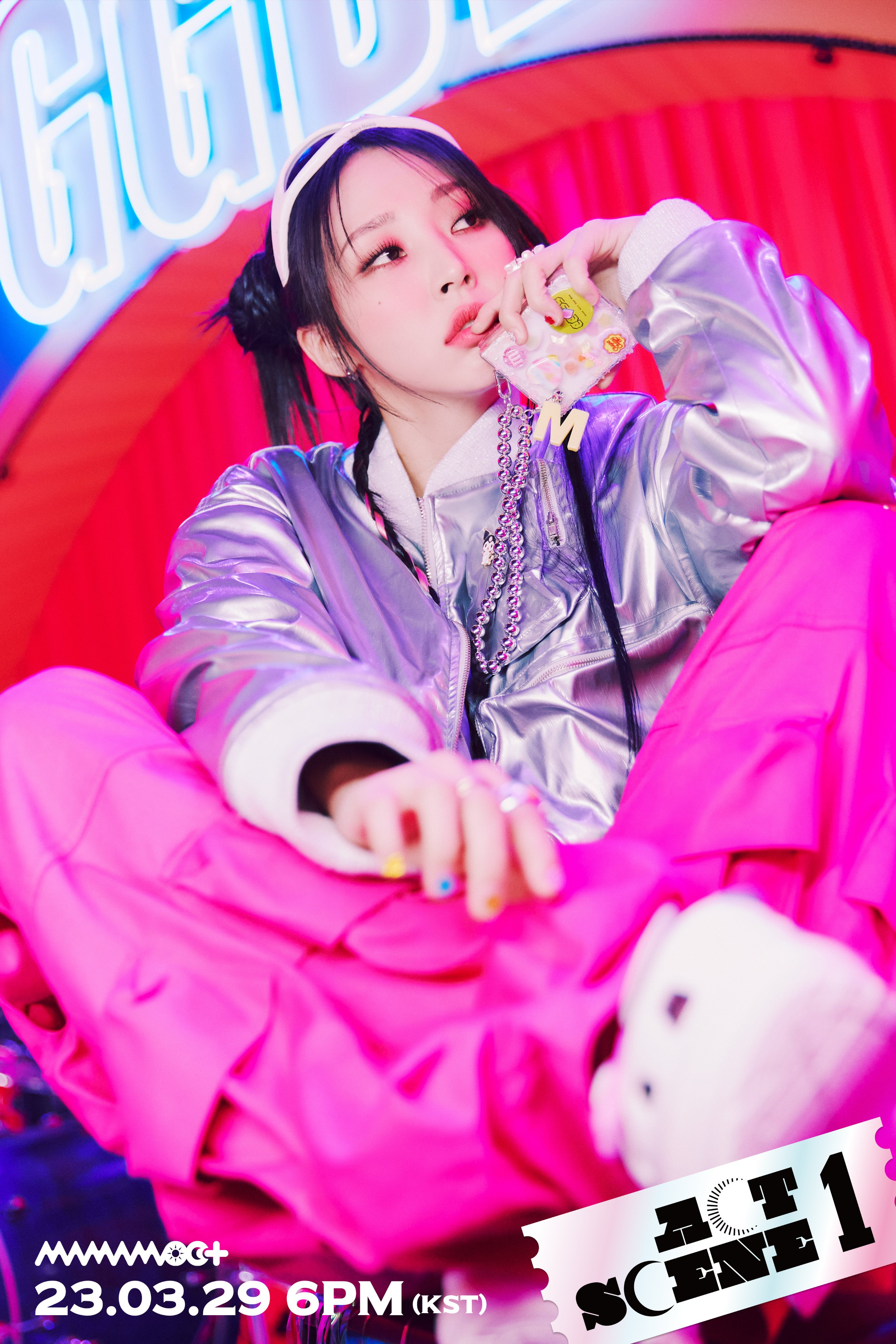 FsJkr-WaIAIMs0B?format=jpg&name=4096x4096