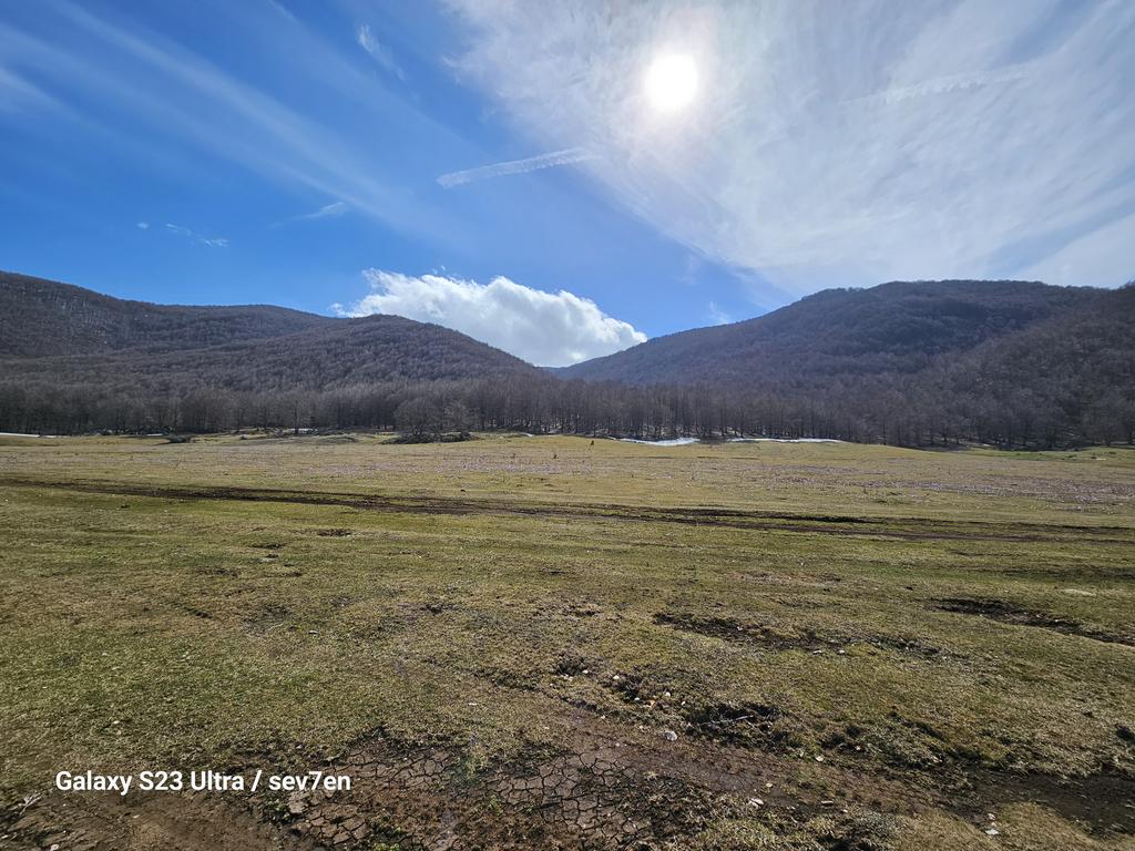 fabrizio_degni's tweet photo. The Samsung S23 Ultra zoom capabilities are so great 👍
#samsung @TheGalox_ #zoom #23ultra #nature #green #panorama #samsungs23ultra #sport https://t.co/NokhLMuu7c
