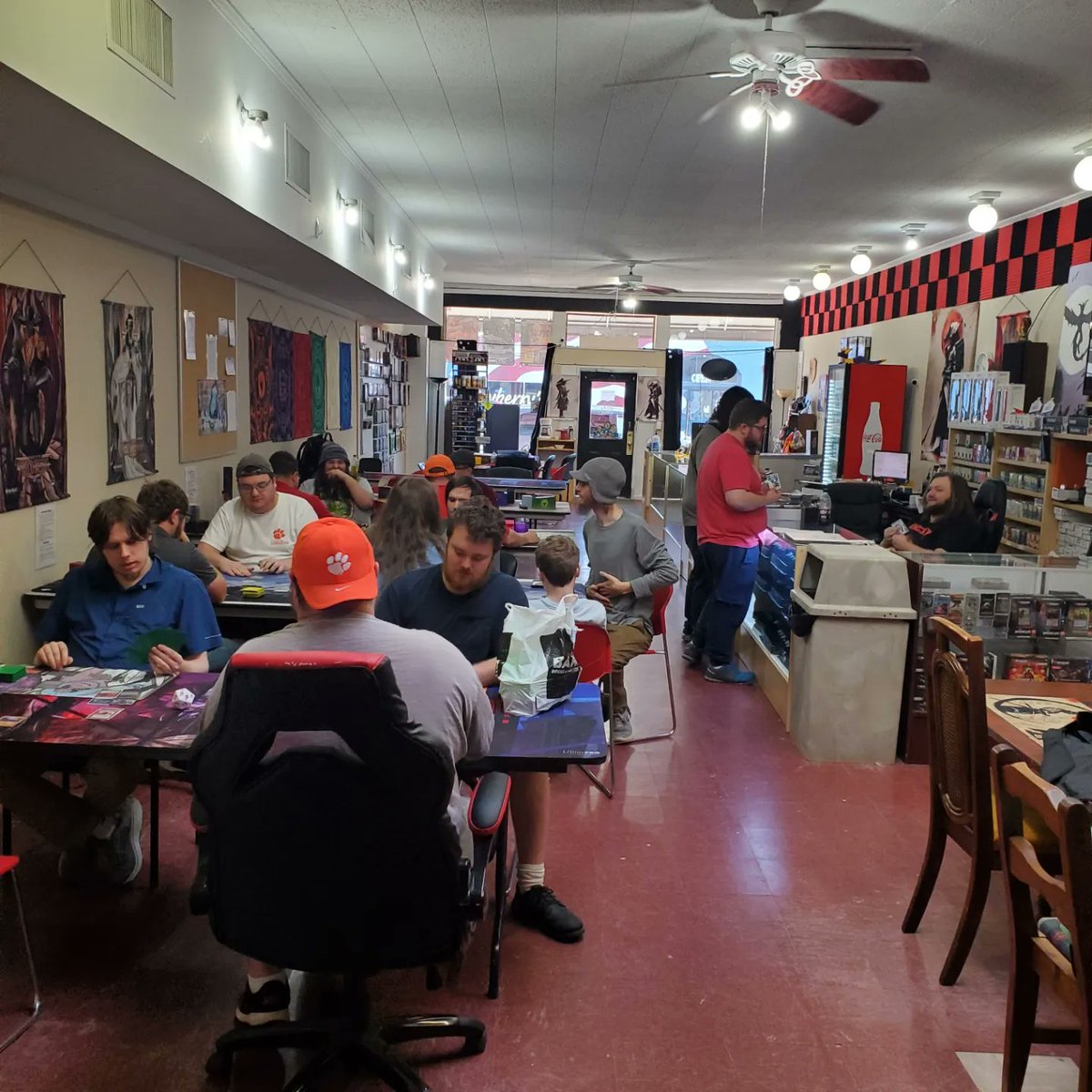 We had an awesome turnout for Oathbreaker at the shop yesterday. Everyone seemed to really enjoy the format! Great job <a href="/oathbreakermtg/">oathbreakermtg</a> !

#oathbreakermtg 
#MTG 
#wotc

<a href="/Wizards/">Wizards of the Coast</a> do you think the shop can get WPN now? Tried twice and denied due to floors mostly 🙂