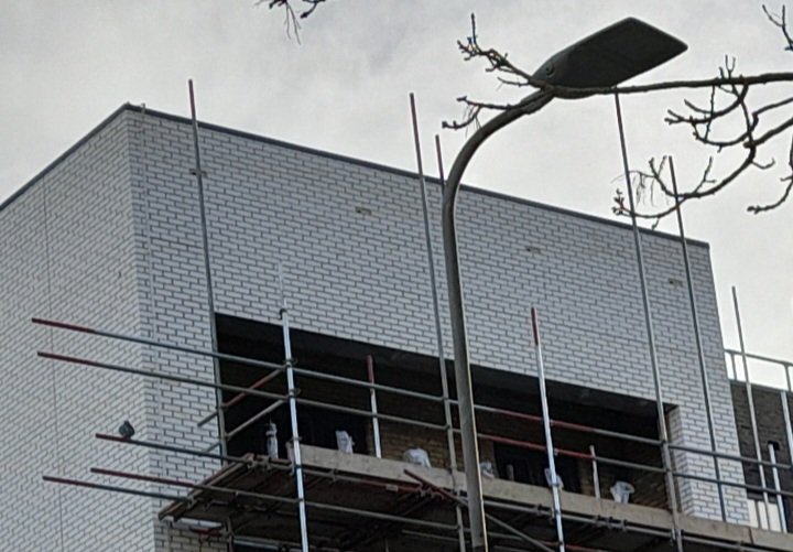 Swift bricks in Hatfield, Hertford, St Albans and Stevenage - starting to appear in various parts of Hertfordshire thanks to hard work from @HMWTBadger and local Swift groups. Want to see more like this? Sign the petition  petition.parliament.uk/petitions/6267… #hertsbirds #thefeatherspeech