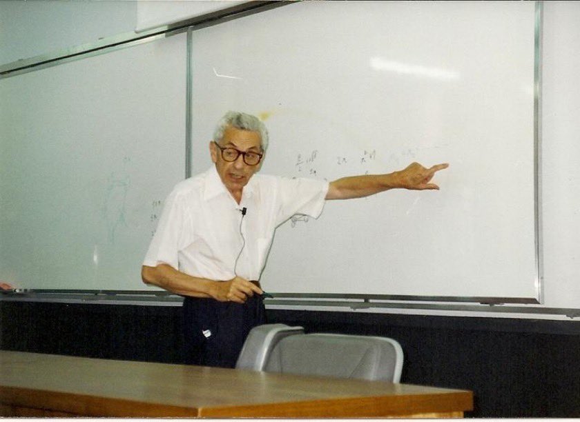 MantillaIgnacio's tweet photo. Un día como hoy,  en 1913, nació uno de los matemáticos más prolíficos de la historia, el húngaro Paul Erdös. Escribió más de 1500 artículos.
“Un matemático es una máquina para transformar café en teoremas”. https://t.co/gUC7pugdDg