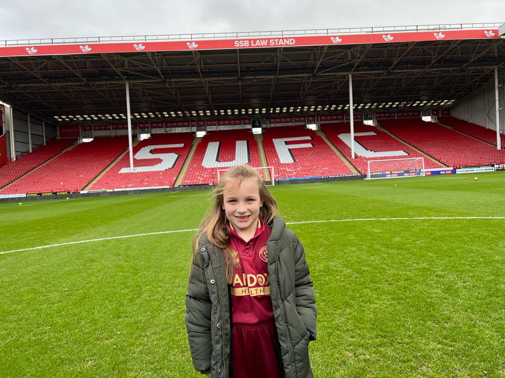 BeefanxXx's tweet photo. @sufc_women Thank you for making my daughters day amazing, the players, managers and staff were amazing. https://t.co/aVvYQEb3Bk
