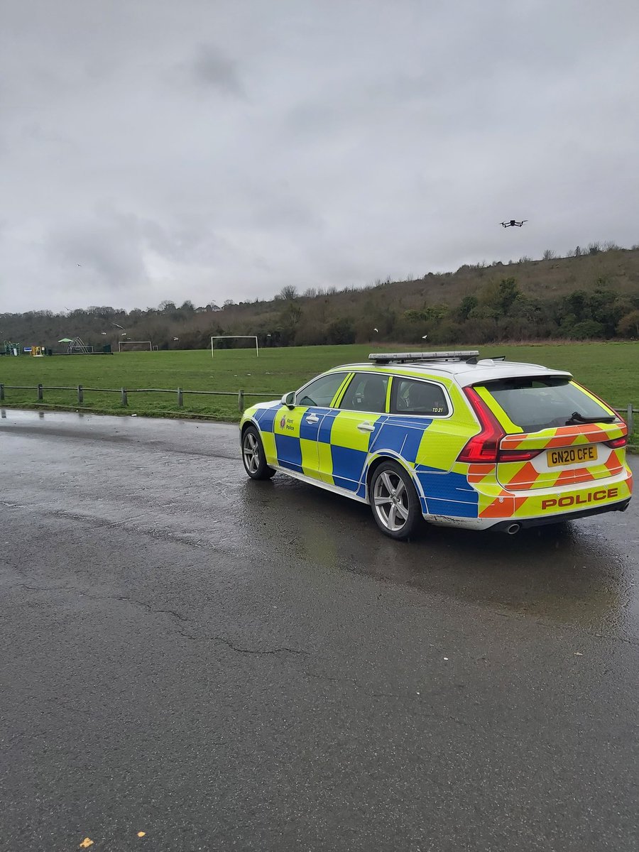 KentSpecials's tweet photo. A #rural SC has been working with the boss @ScottDawsonKP over the weekend. After yesterday's #drone training session with @kptacops, we have put our skills to good use today in #Barnfield and #Lordswood to tackle off-road bikes with @kentpolicemed and @SE4x4R. #Teamwork ^FW https://t.co/MXFmjQOqJe