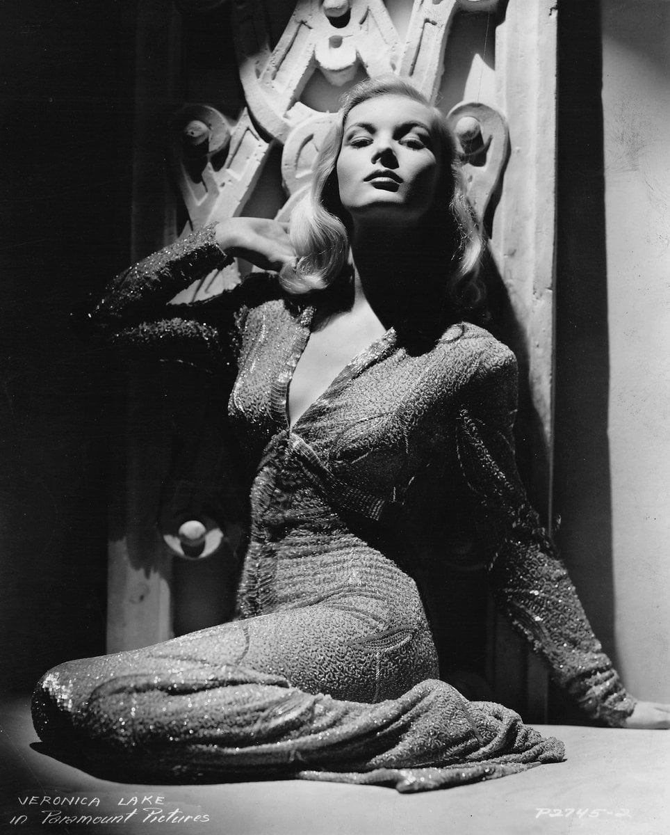 Noirchick1's tweet photo. Veronica Lake in a portrait by George Hurrell... https://t.co/Elk2WlgnoW
