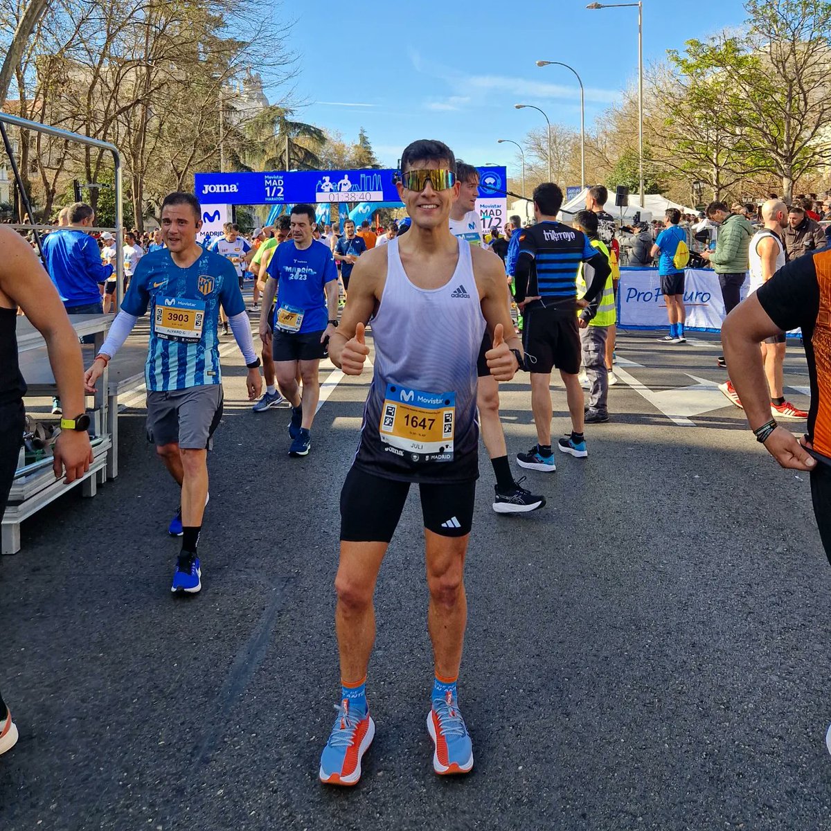 Juli_run24's tweet photo. Simplemente... MADRID!! Increíble carrera la @mediodemadrid !! Más no se le podía pedir al día, buen tiempo ☀️, buena carrera 🏃🏻 y buen ambiente 👏🏻👏🏻 https://t.co/rPJoaJVkHC
