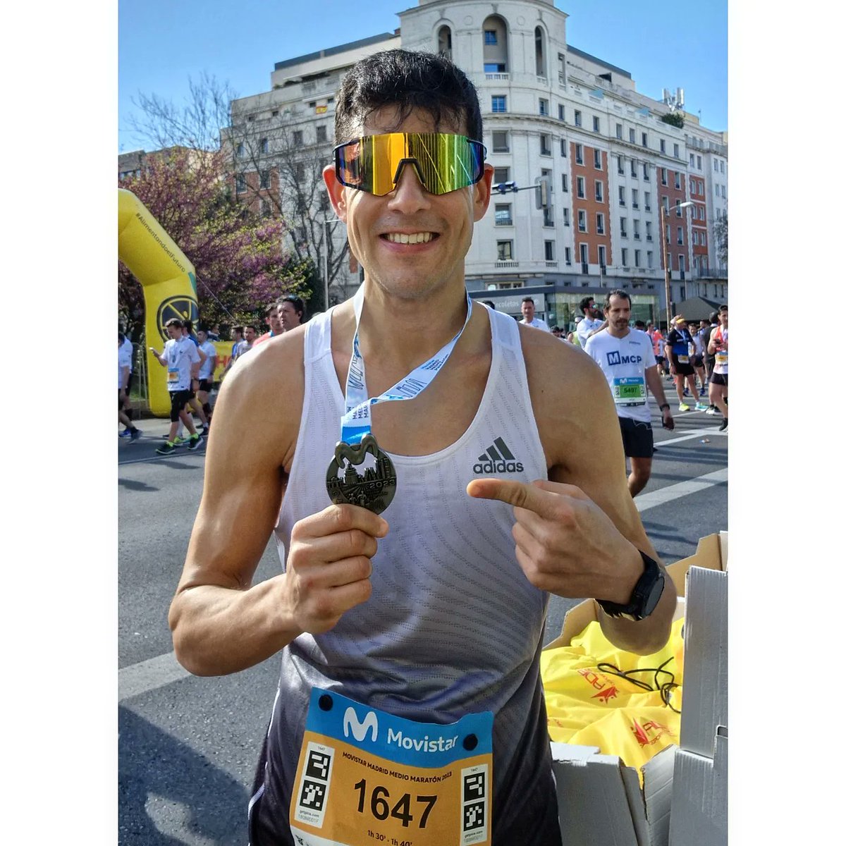 Juli_run24's tweet photo. Simplemente... MADRID!! Increíble carrera la @mediodemadrid !! Más no se le podía pedir al día, buen tiempo ☀️, buena carrera 🏃🏻 y buen ambiente 👏🏻👏🏻 https://t.co/rPJoaJVkHC