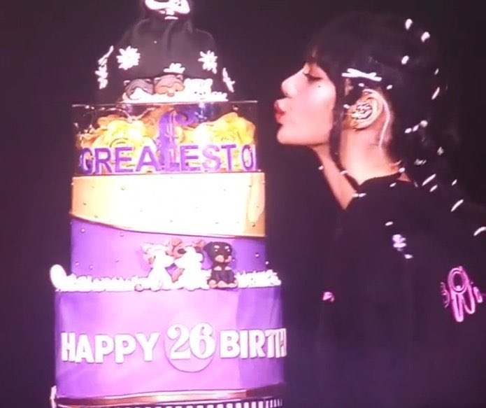 TeamMYLilies's tweet photo. Happy 26th birthday to our precious gem lalisa manobal. Please stay healthy and happy always. We love you so much! We really do!!

SAY LALISA DAY
#26EdelweissForLISA 
#TheGreatestLalisaDay
#락스타_팝스타_라리사_생일날 https://t.co/9YMiGyrUKn