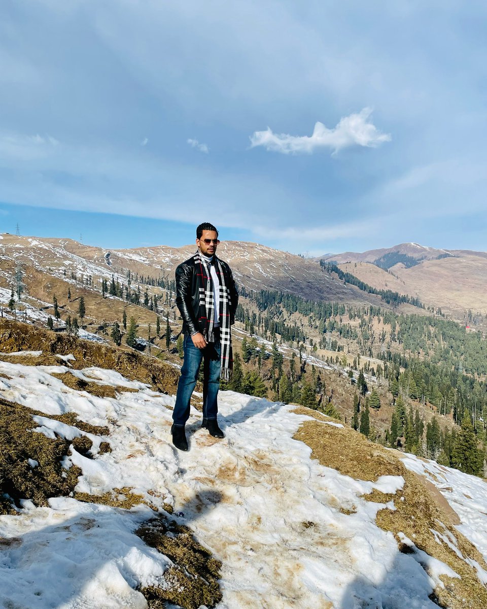 dhirajdj18's tweet photo. As if a page once lost has come to hand
In reading you
I've found such satisfaction 🔥💥🔥☀️
.
.
.
.
ZARA H&M
.#naturephotography #nails #homesweethome #k #kpop #hm #zara #nathatop #nathatophills #nathatophills🗻 #padnitop #jammu #jammukashmir #jammukashmir #katrajammu https://t.co/F8nhZKaTjs