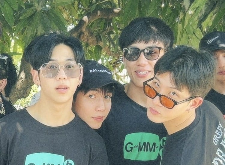 hubboyslove's tweet photo. ELES! O elenco da GMMTV está reunido no #GmmtvOuting2023, evento da empresa onde participam de gincanas e descansam! https://t.co/Go5QPMqsQr