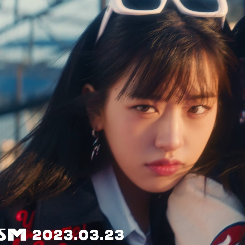 yujinsource's tweet photo. HER https://t.co/k72hgphsPT