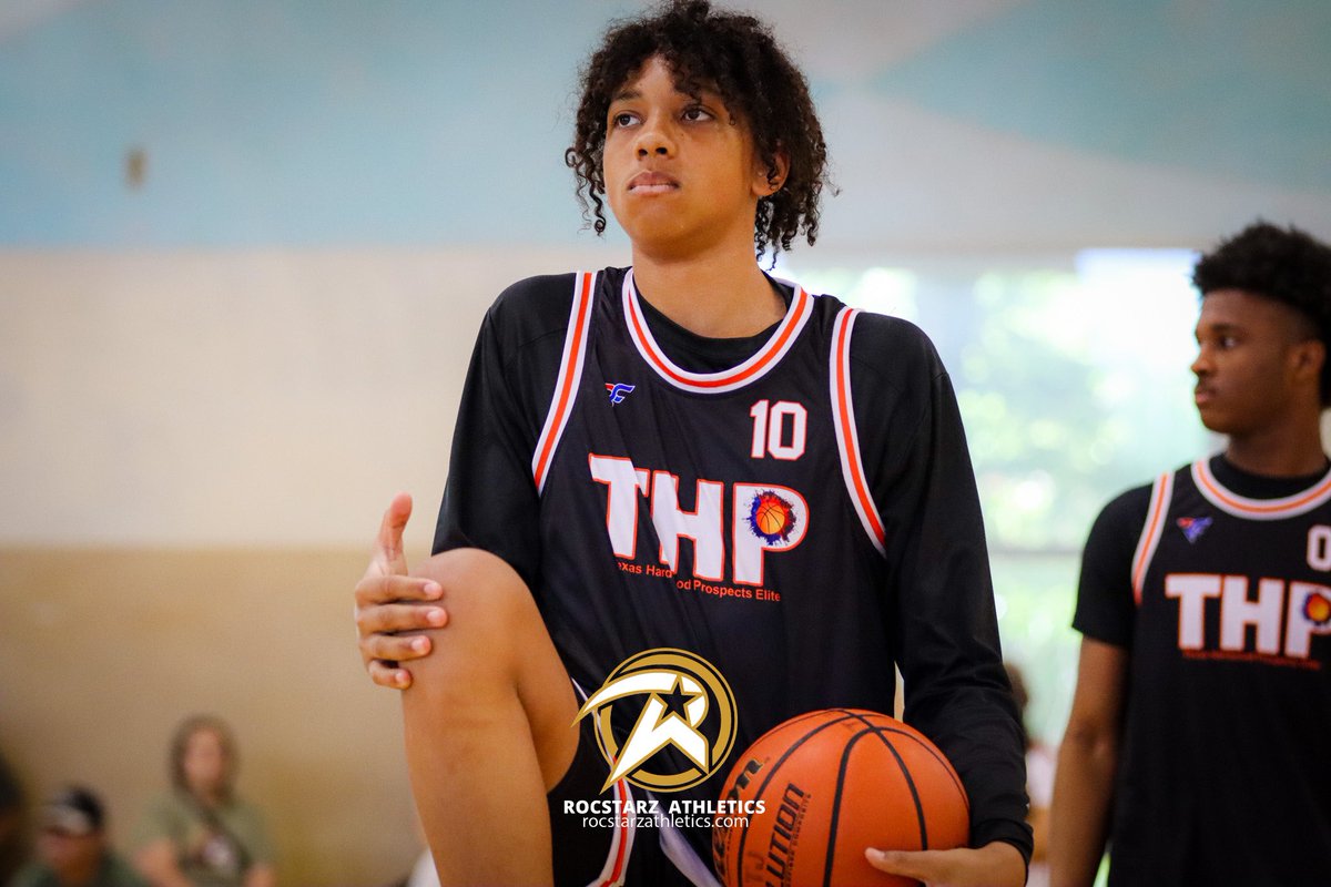RStarzAthletics's tweet photo. Get Your STRETCH On! Texas Hardwood Prospects Elite 2024 Paul Fedorkvick #TheLaunch @THPElite @AlamoCityHoops1 #TagaPlayer https://t.co/KdGoGT1Rxw