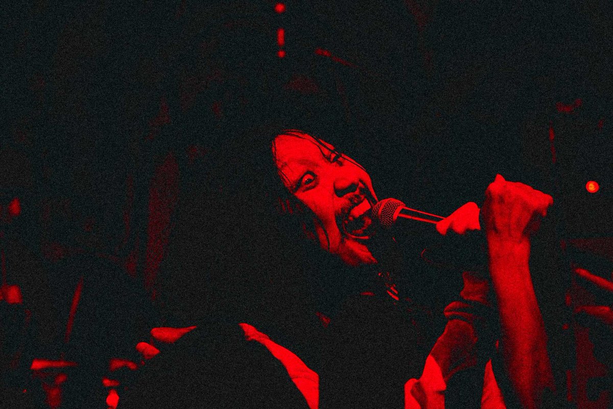 二年ぶりのライブでありがとうbotと化した俺は13時間の打ち上げを経て、そのままFireloopにモケーレを観に行き(えなりさんおかえり！)ようやく帰宅しました

これにて長すぎた3月25日・完

きちんとブログにでも、と思いますが取り急ぎ「ありがとうございました！！！」
#それ媚びもっとやれ