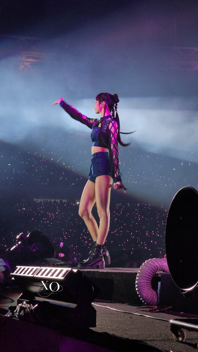 WHO’S THAT GIRL ? tweet media