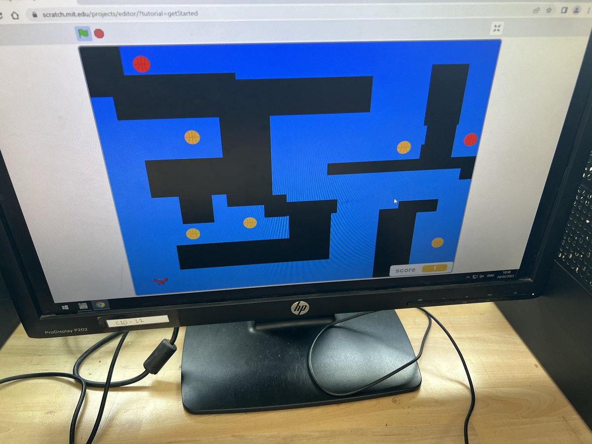 OSA_Primary's tweet photo. Well done to our Computer Science leaders for teaching Year 5 @birchwoodavesch students. The first class made excellent maze games. #studentleader #programming #teaching https://t.co/I3gsiipDvn