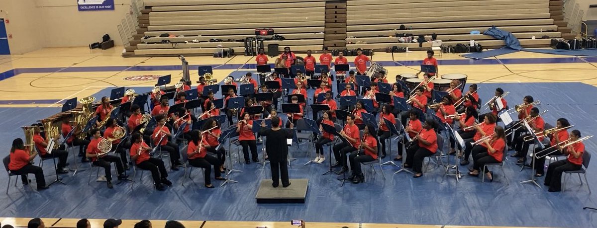 LaVergneHSBand's tweet photo. Congratulations to our students (22) representing @RCSArts who participated in @NAAWS_Music Youth Honor Band! We are so proud of them. These students played fantastic music and were conducted by Ms. Luis Wiggins. @EaglevilleBands @bmsflamesband @smyrnahighband SCHS BAND 🎶 https://t.co/3ymSbCDEp0