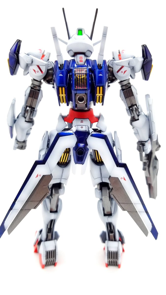 EfgGasmask's tweet photo. #水星の魔女 
#ガンプラ
#ガンプラ好きと繋がりたい 
ガンダムエアリアル塗装してみました😊
改修型は手に入らないからなぁ😵💦
色んな方の作品を参考にしてプロポーションも変更してみました🙌 https://t.co/3rMN2JhWD4