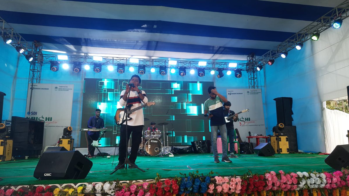 kjkrishimedia's tweet photo. Day 2 of Krishi Sanyantra Mela 2023 was a blast! 🌟🌿🚜 Thanks to the amazing Tree Band for adding the perfect touch of rhythm and nature to the event. Can't wait to see what Day 3 brings! #KrishiSanyantraMela2023 #TreeBand #AgroTech #SustainableFarming #Day2 https://t.co/qSxXAOxV2C