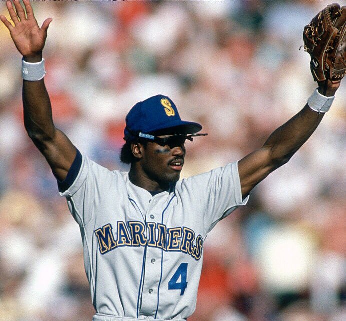 4 days until Opening Day. #GoMariners #SeaUsRise